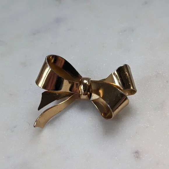 Coro Vintage Golden Bow Brooch - Picture 8 of 8